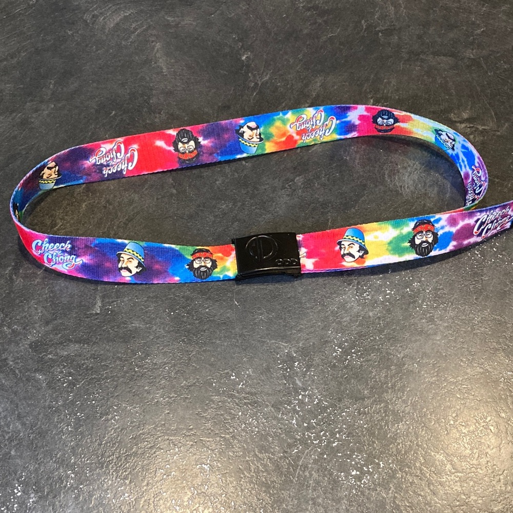 Mens Cheech & Chong blue purple red tie dyed adjustable belt size XXL